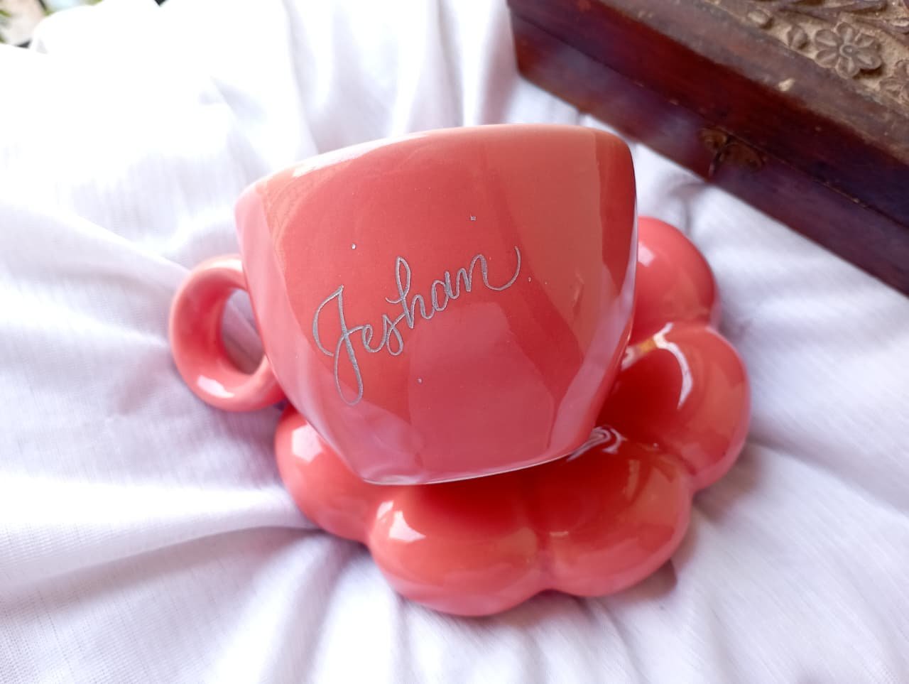 Engraved Ceramic Sunflower Shape Cup Set